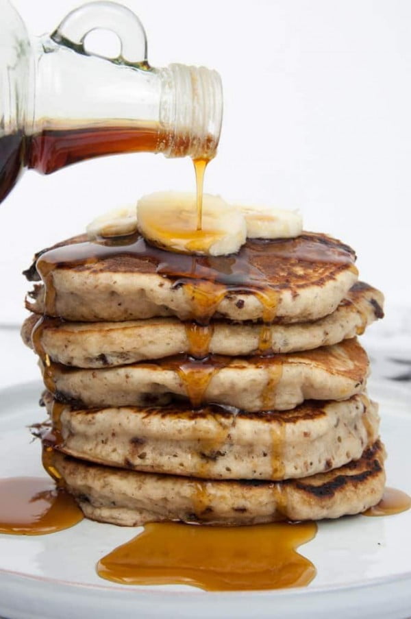 Vegan Banana Bread Pancakes with Chocolate Chunks (+Video) #pancakes #dinner #lunch #snack #food #recipe
