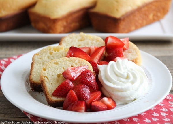 Easy Vanilla Almond Poundcake Recipe #poundcake #cake #recipe #dessert