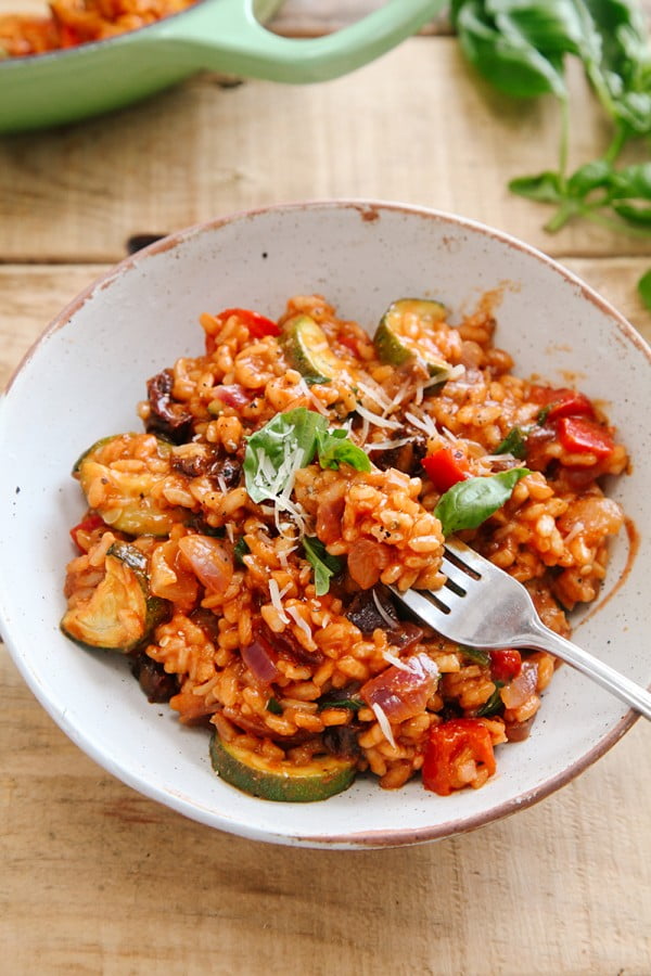 Tomato & Roasted Mediterranean Vegetable Risotto (Vegan) #risotto #rice #dinner #recipe #food