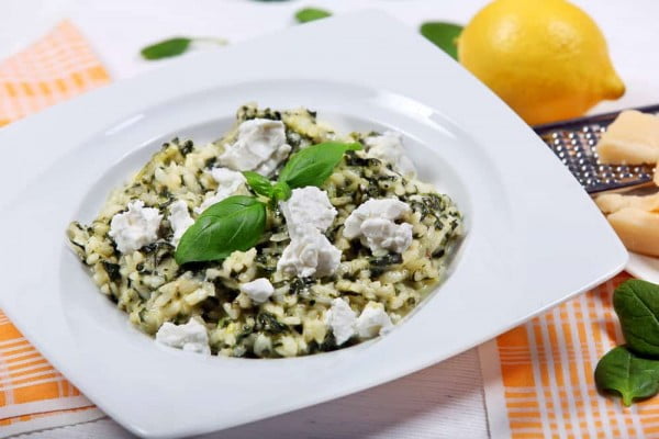 Instant Pot Spinach & Goat Cheese Risotto #risotto #rice #dinner #recipe #food