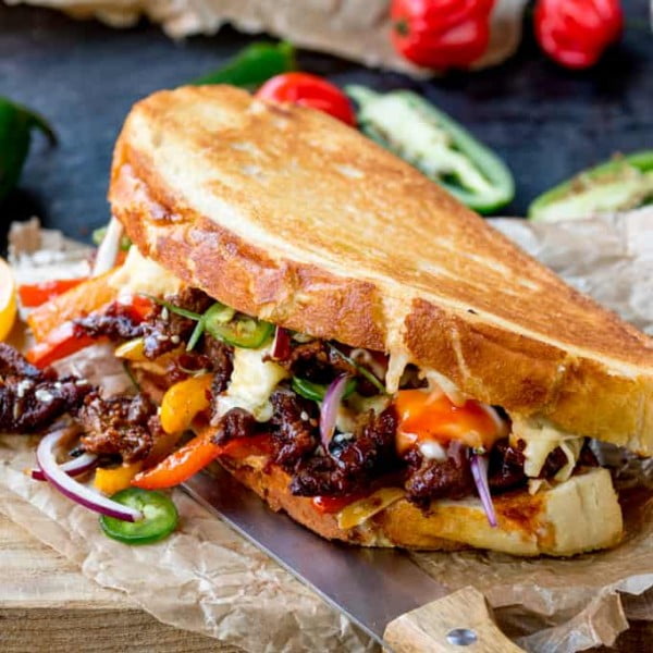 Korean Steak Sandwich with Jalapenos and Garlic Mayo #sandwich #lunch #snack #recipe