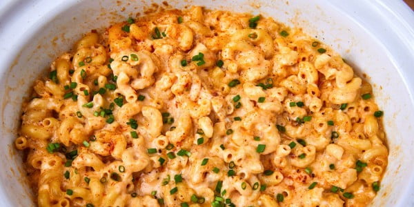 This Crock-Pot Mac Is Way To Easy To Mess Up #slowcooker #crockpot #pasta #recipe #dinner #food