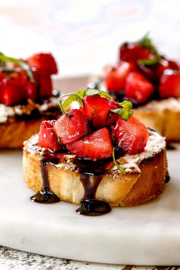 Strawberry Goat Cheese Bruschetta #smallbites #partyfood #snack #recipe