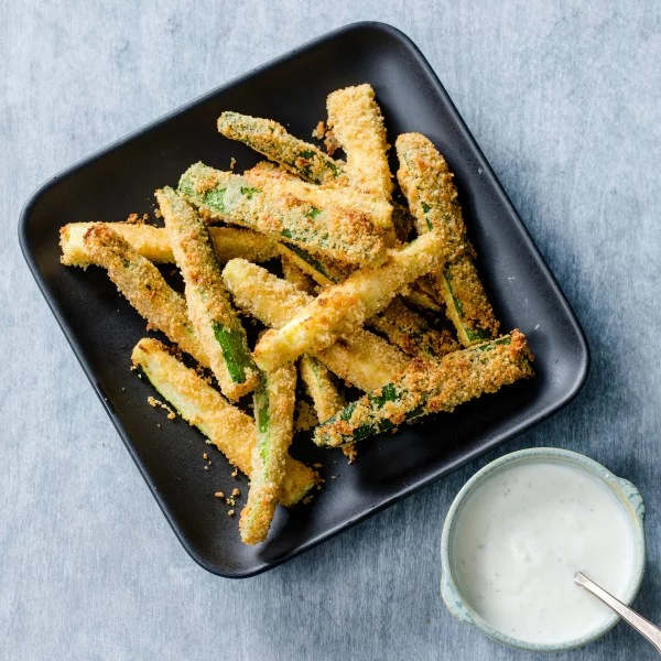 Air Fryer Zucchini Fries' / #airfryer #recipe #snack