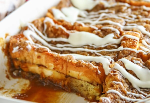 Cinnamon Roll French Toast Bake #frenchtoast #bake #dinner #breakfast #recipe