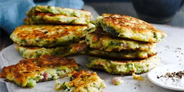 Courgette and bacon fritters #fritters #recipe #dinner
