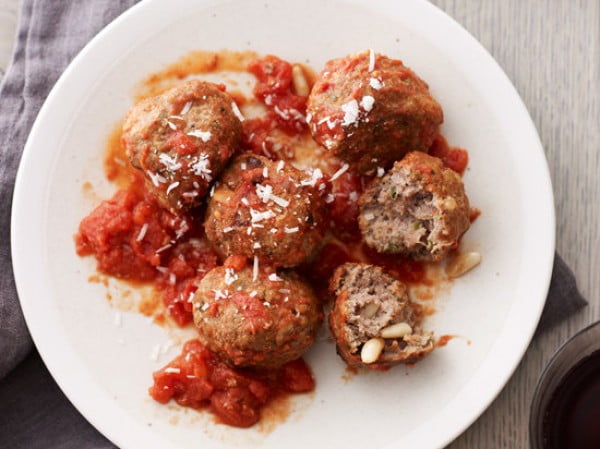Sicilian-Style Meatballs #groundbeef #dinner #recipe #beef