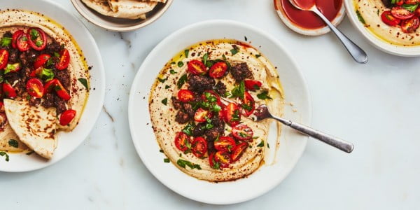 Hummus Dinner Bowls with Spiced Ground Beef and Tomatoes #groundbeef #dinner #recipe #beef