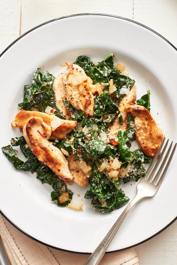 Recipe: Parmesan Chicken and Kale Sauté #easter #easterdinner #dinner #recipe #healthy