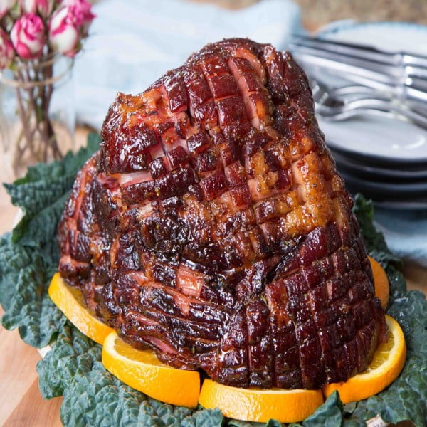 Ham with Brown Sugar & Thyme Glaze #easter #easterdinner #dinner #recipe #healthy