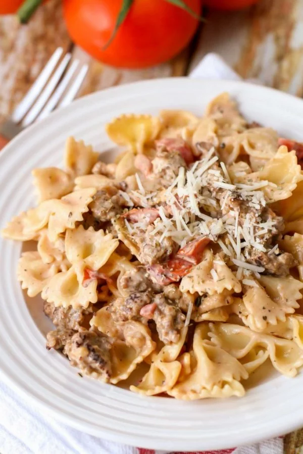 EASY Italian Sausage Pasta #italian #dinner #recipe