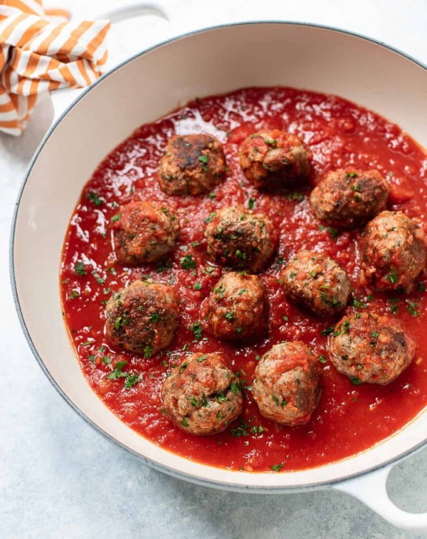 Classic Italian Meatballs #italian #dinner #recipe