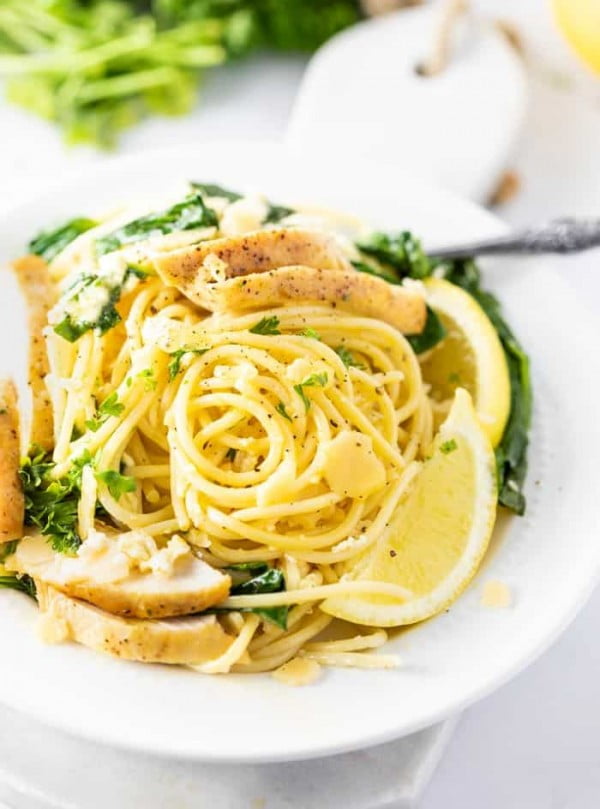 Lemon Ricotta Parmesan Pasta with Chicken & Spinach #italian #dinner #recipe