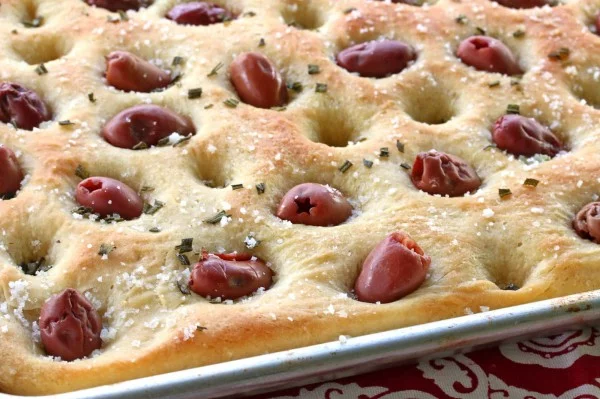 Olive Rosemary Focaccia (How To Make Authentic Focaccia) #italian #dinner #recipe