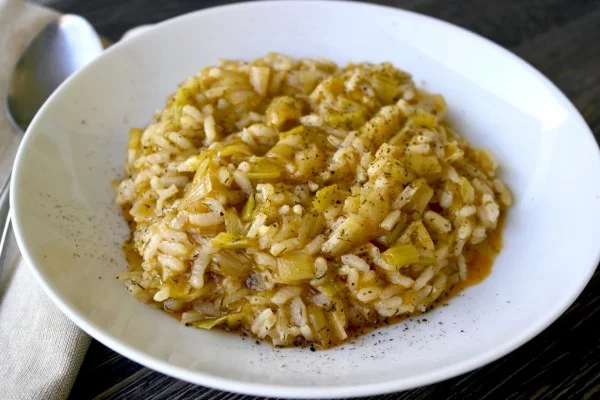 Greek Leeks and Rice – Prasorizo #mediterranean #dinner #recipe