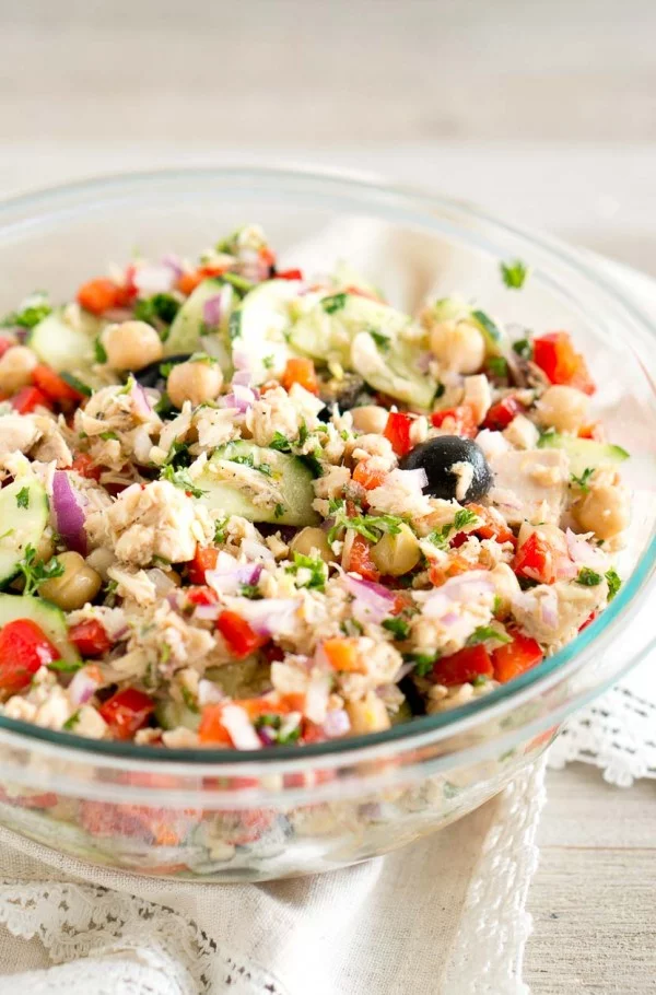 Mediterranean Tuna Salad #mediterranean #dinner #recipe