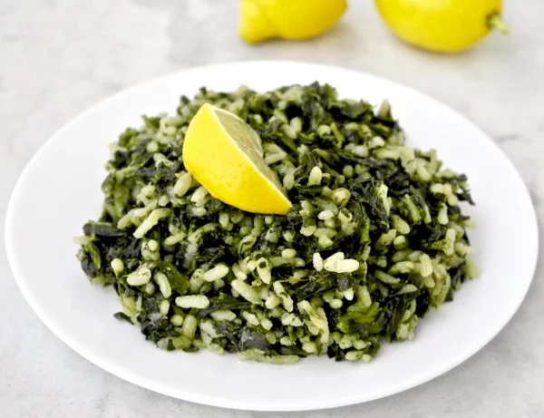 Greek Spinach and Rice #mediterranean #dinner #recipe