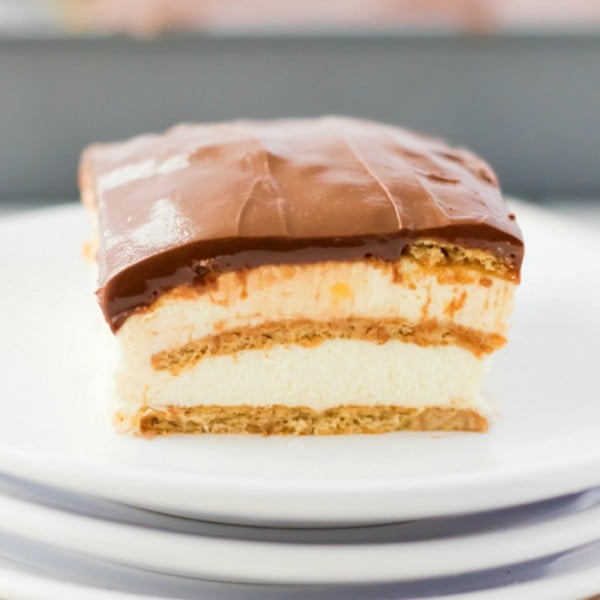 The Easiest Eclair Cake #recipe #nobake #dessert #recipe
