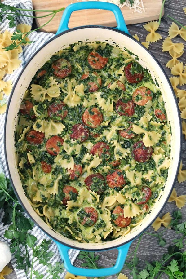 Creamy One-Pot Pasta with Sausage with Spinach #sausage #dinner #recipe