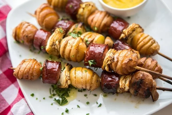 Oktoberfest Sausage Skewers #sausage #dinner #recipe