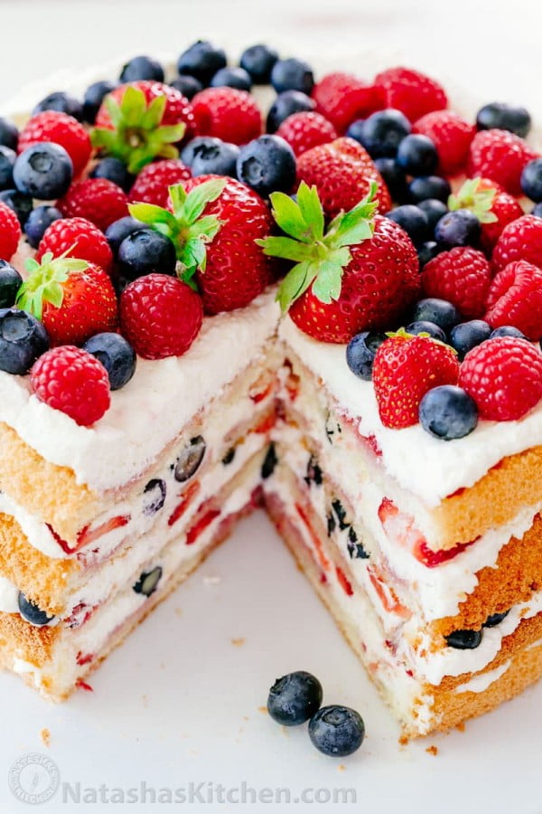 Berry Tiramisu Cake Recipe #tiramisu #recipe #dessert