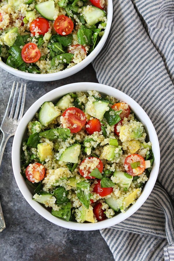 Easy Quinoa Salad Recipe #vegetarian #salad #recipe #healthy