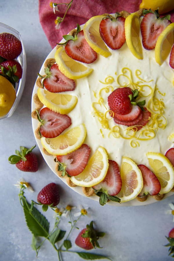 Strawberry Lemon Icebox Pie #lemon #dessert #recipe