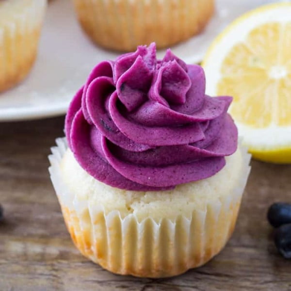 Lemon Blueberry Cupcakes #lemon #dessert #recipe