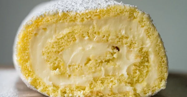 This Lemon Swiss Roll Cake Is SO Much Easier To Make Than You Think #lemon #dessert #recipe