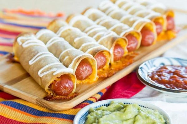Cheesy Hot Dog Baked Taquitos #taquitos #mexican #mexicanfood #snack #lunch #recipe