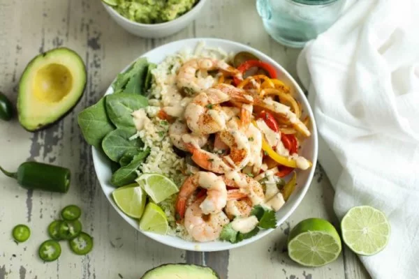One-Pan Shrimp Fajita Bowls #weightwatchers #recipe #dinner #healthy